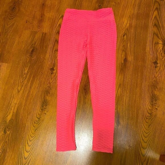 🌷NWOT🌷 Pink Ruched Back TikTok Booty Lift Leggings - Picture 2 of 4